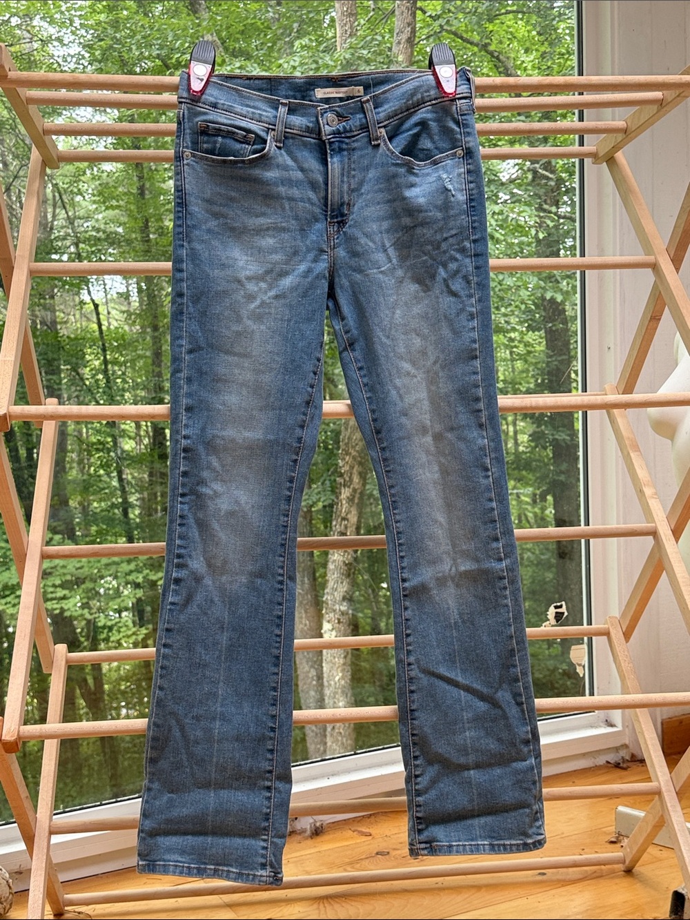 Levi’s Classic Boot Cut 6 NWT 28w32L